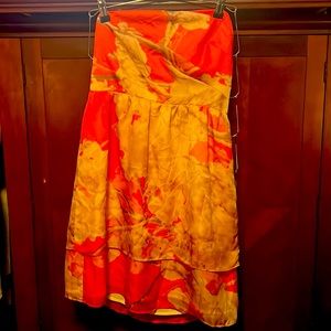 the limited size 2 strapless summertime dress